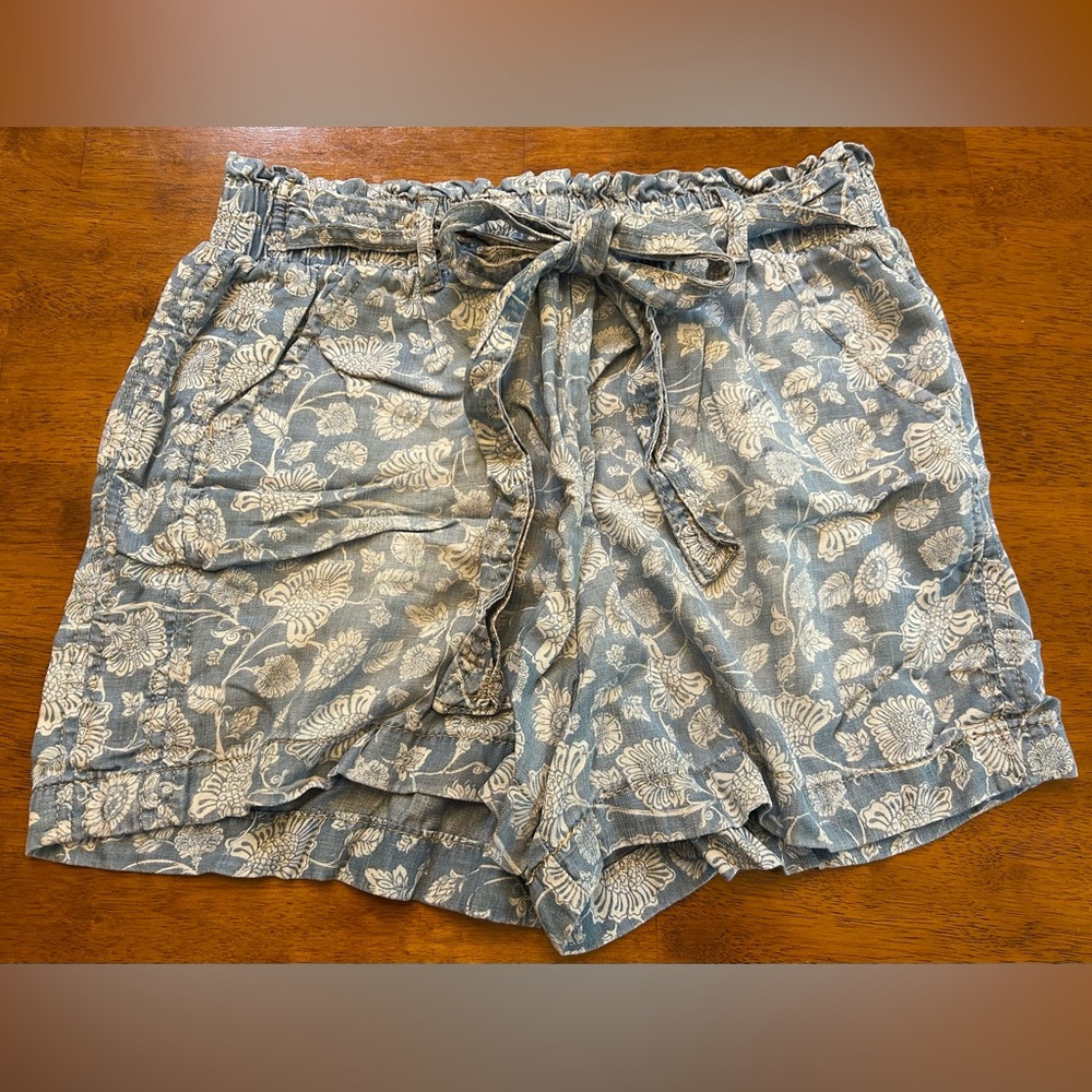 Knox Rose Women’s Small Floral Print Shorts